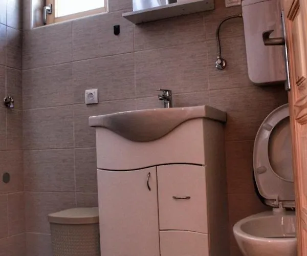 Brvnara Zecevic זלאטיבור